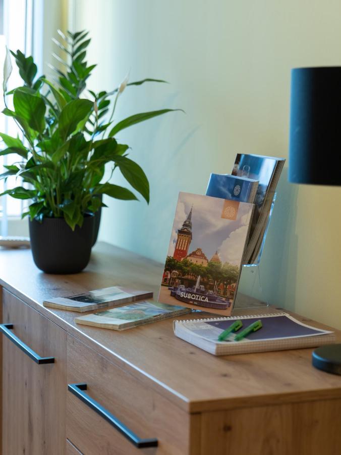 Green Apple Apartment Subotica Eksteriør bilde